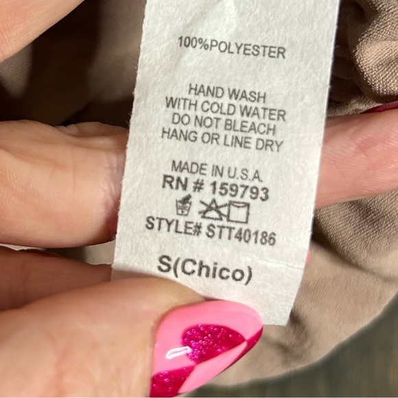 Stylive Size small balloon sleeve cropped style top. - Picture 4 of 4